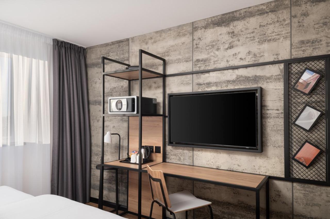 Отель Ibis London Earls Court Экстерьер фото