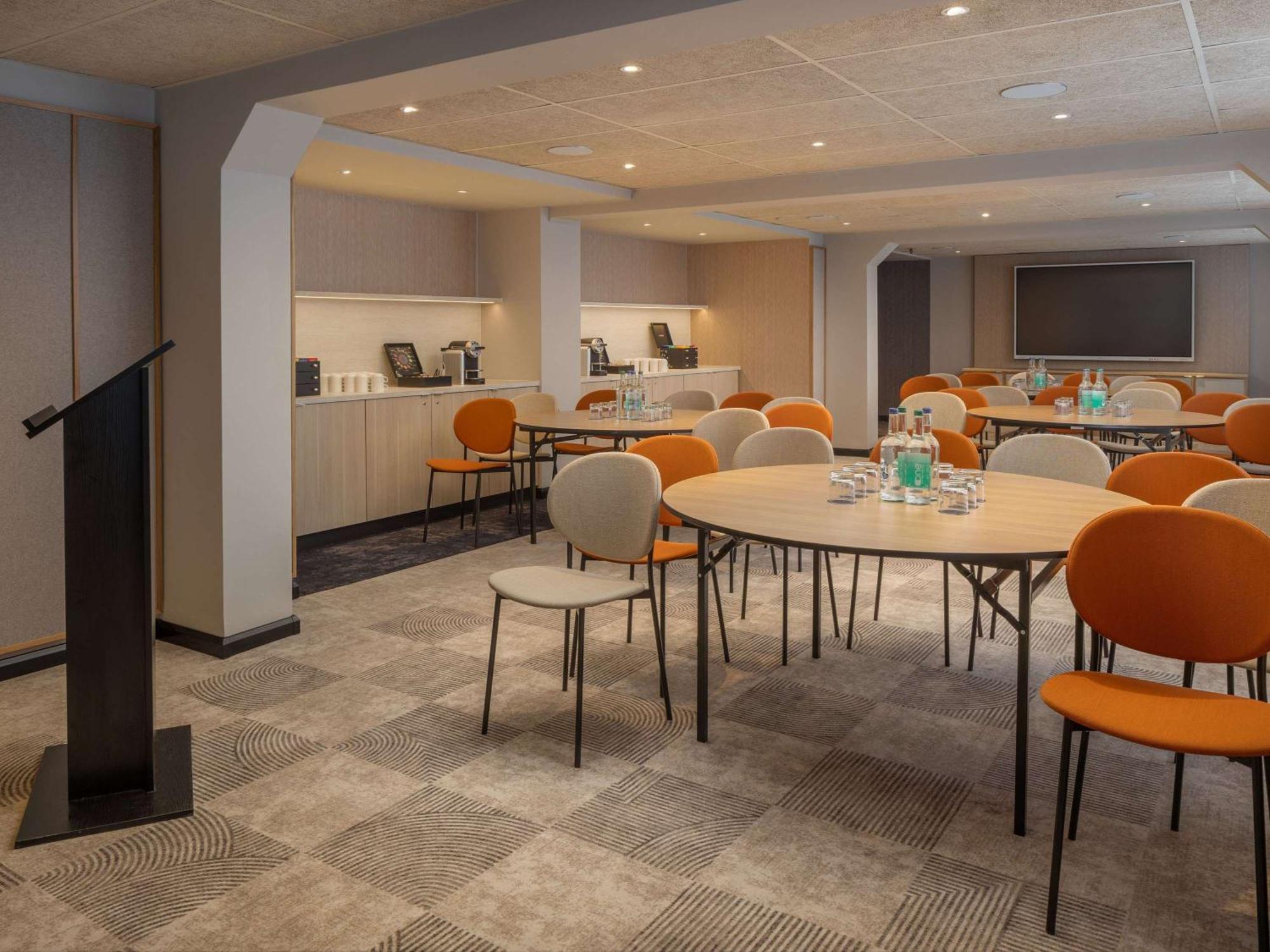 Отель Ibis London Earls Court Экстерьер фото