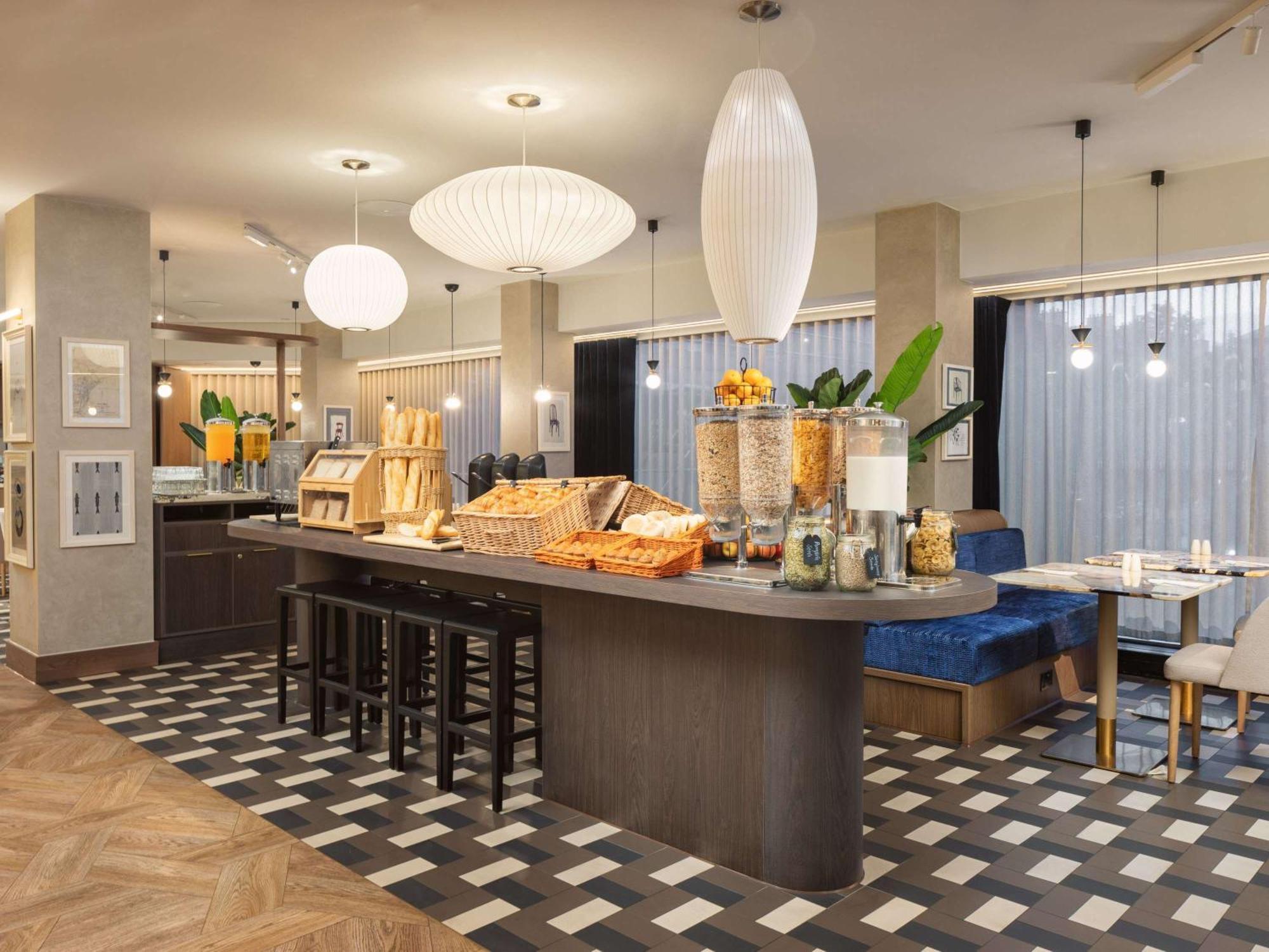 Отель Ibis London Earls Court Экстерьер фото