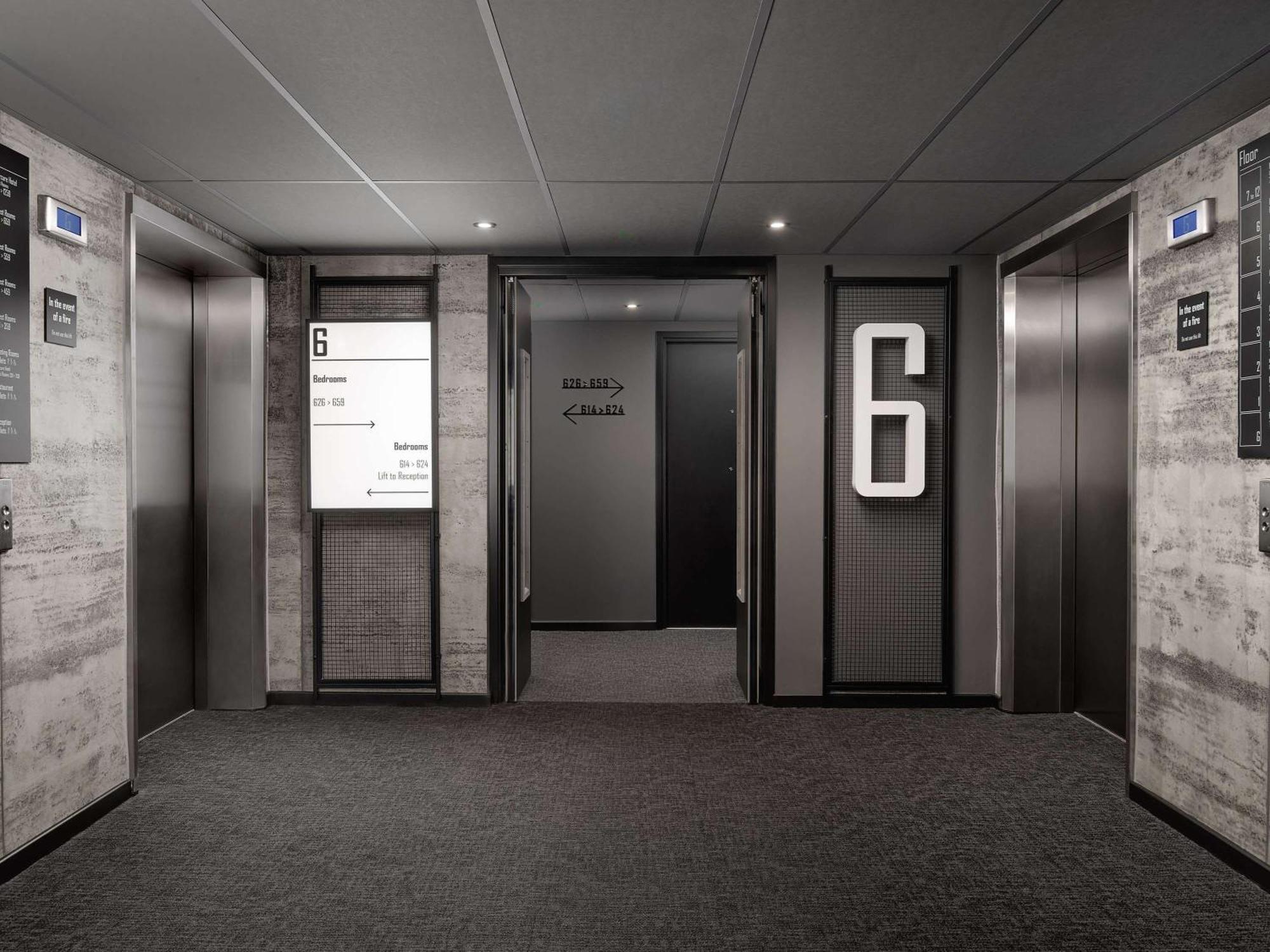 Отель Ibis London Earls Court Экстерьер фото